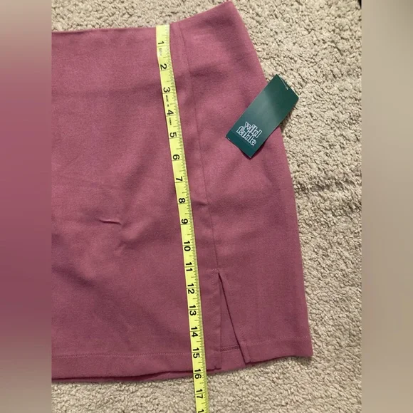 SOLD! Wild Fable, size 4, "Grape" Skirt - Picture 4 of 5